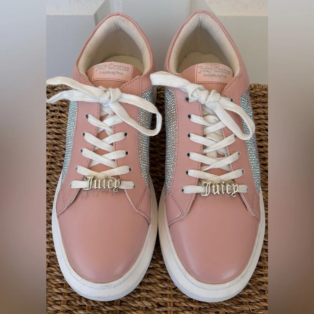 Juicy Couture‎ Pink Blingy Chunky Sole Sneaker with Logo Charm Size 9